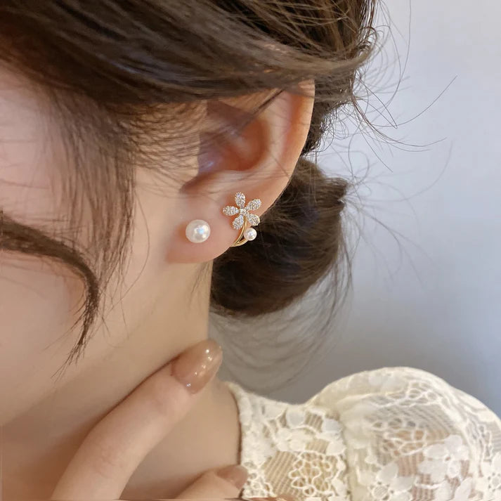 Pearly Flower - Earring