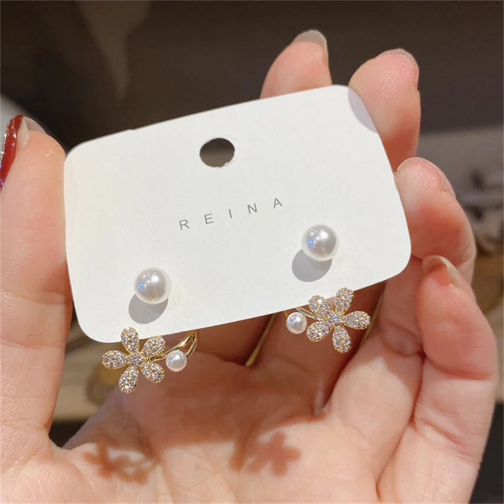 Pearly Flower - Earring