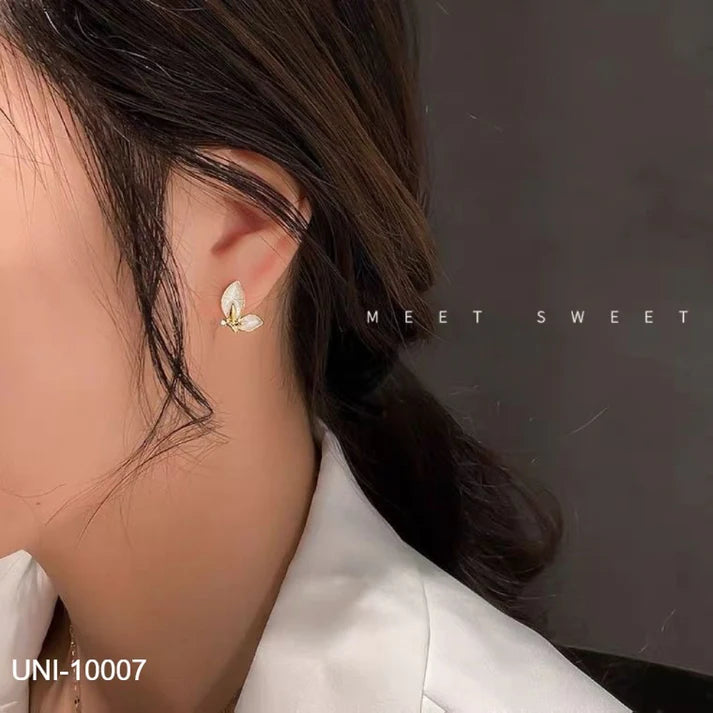 Beautiful Butterfly Gold - Earring