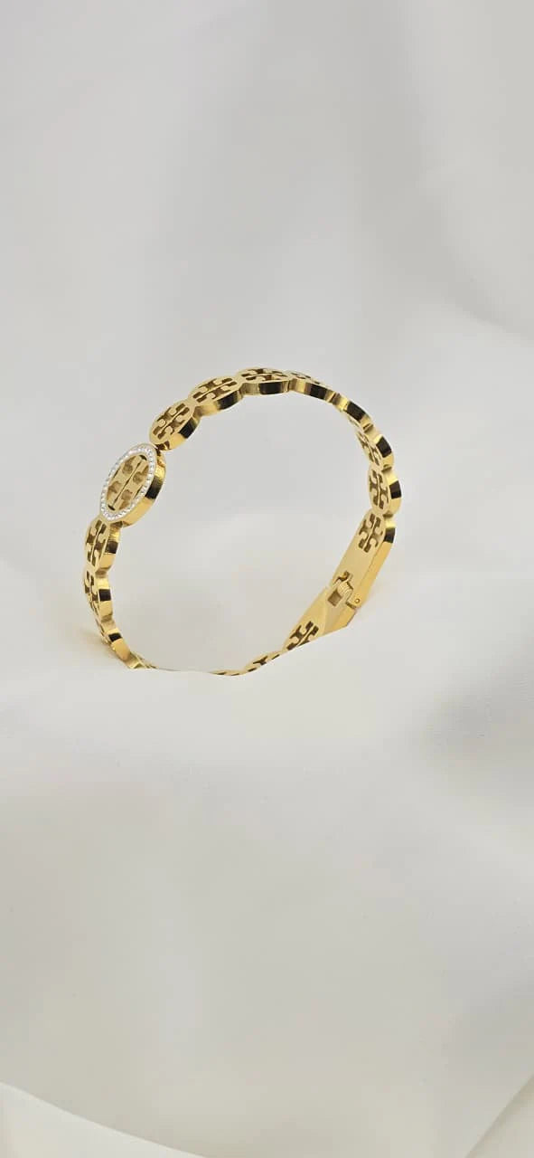 Tory Hollow Handcuff