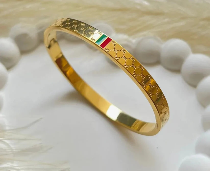 Gucci Handcuff