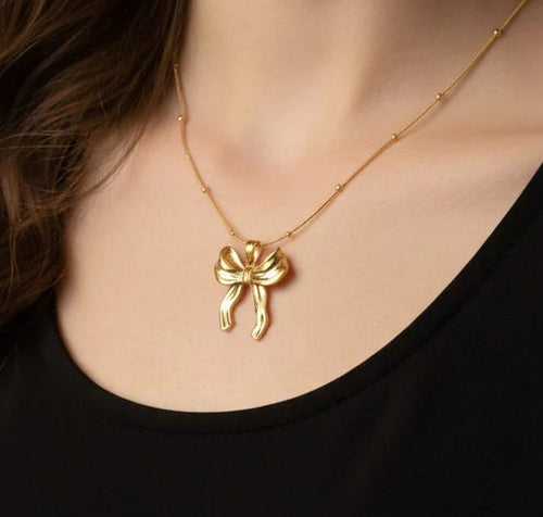 Antique Bow Necklace
