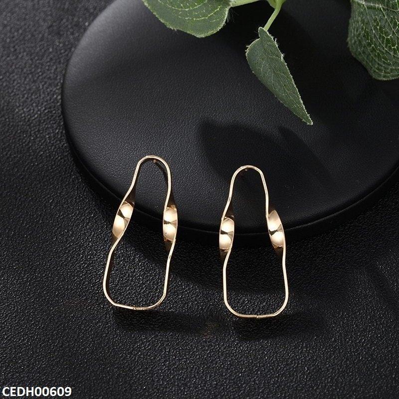 Oval Plain Drop Earring