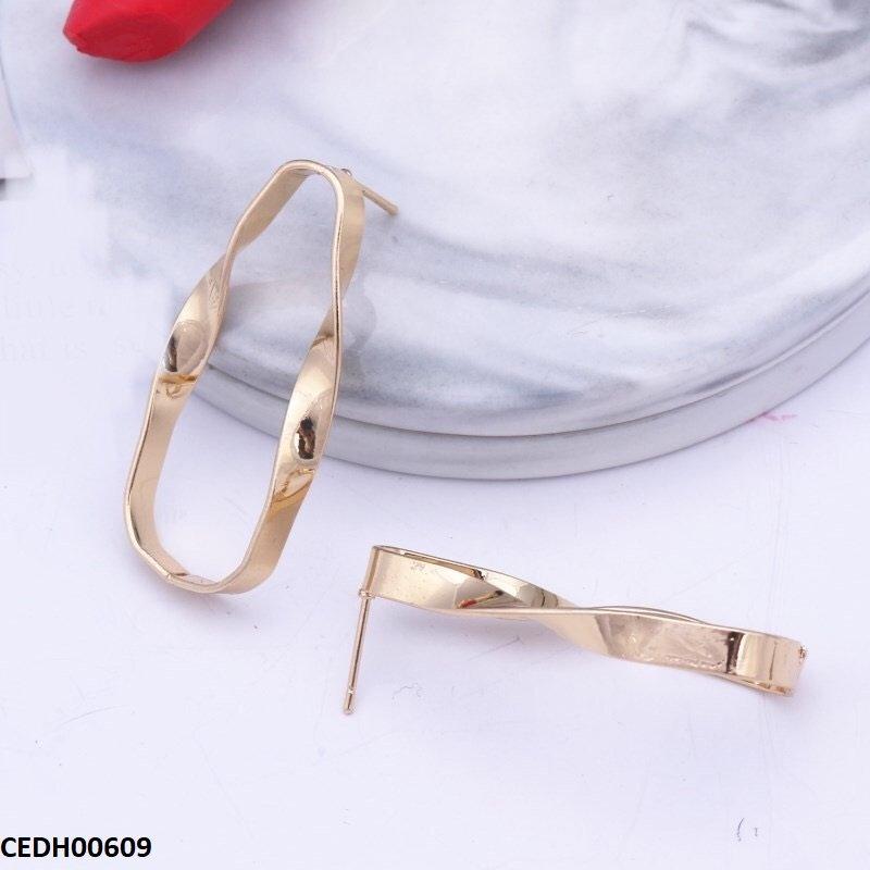 Oval Plain Drop Earring