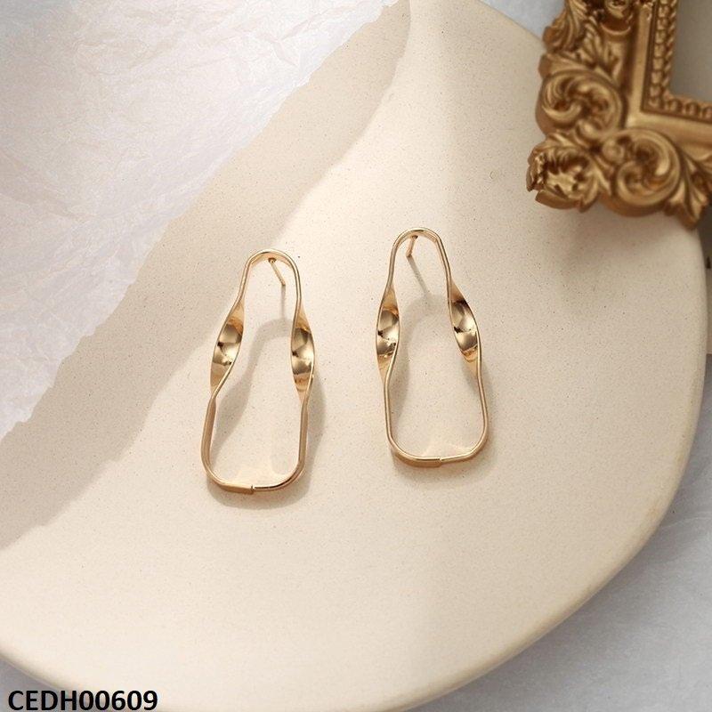 Oval Plain Drop Earring